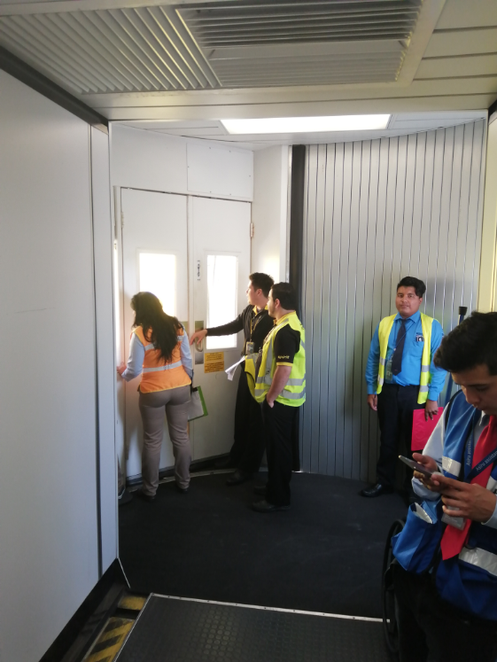 Costumer Services - flights reception